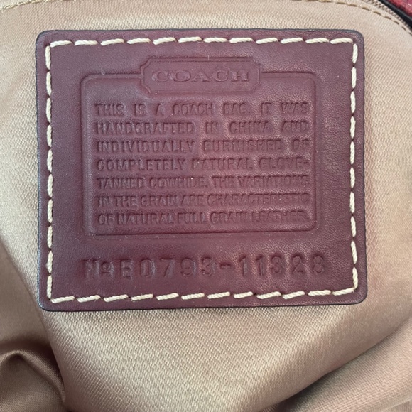 Coach Hampton red embossed C leather shoulder bag 11328 small hobo - Picture 12 of 12